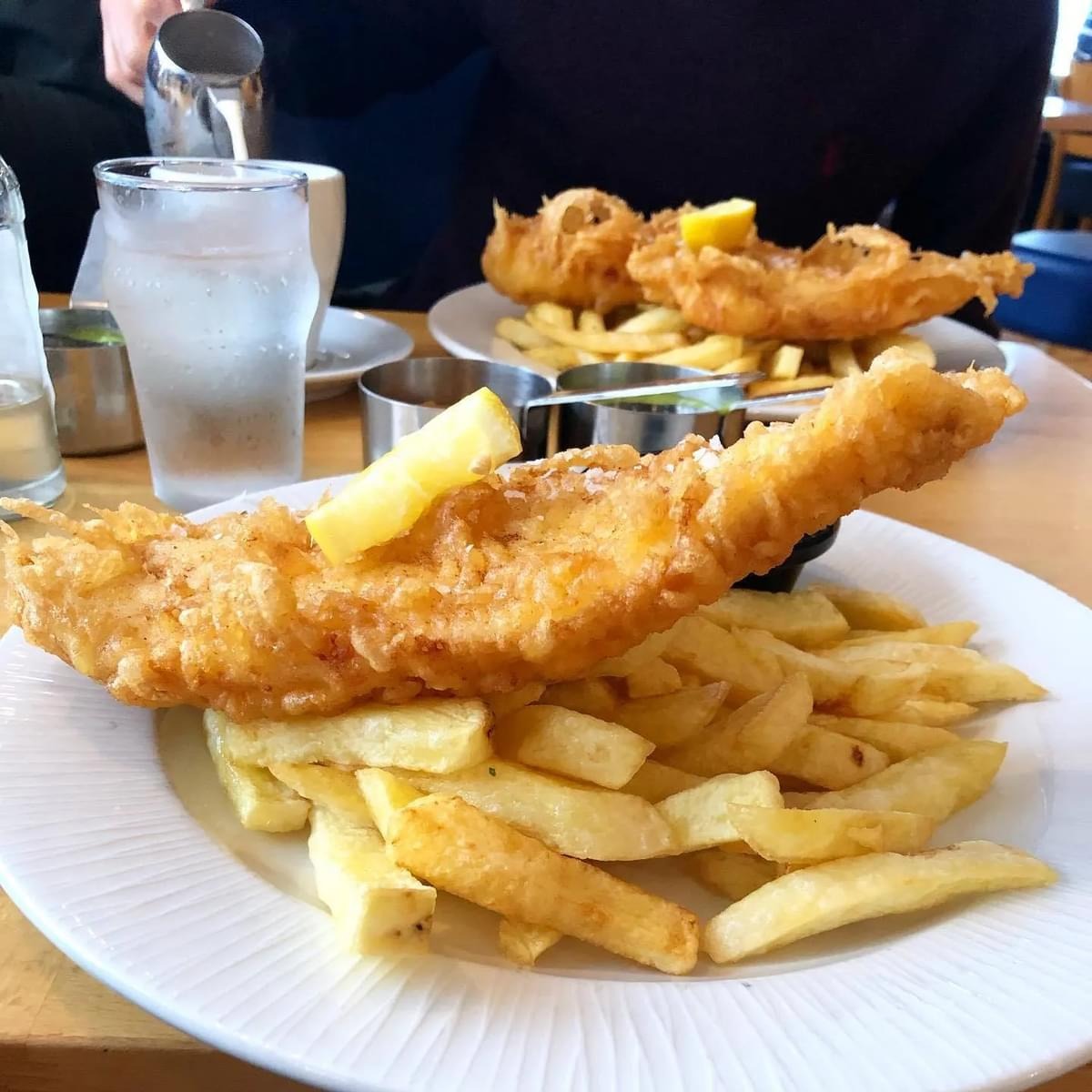 Planning to visit us this Easter weekend?🐟 Enjoy No1 fish and chips in our restaurant or take them on the go. Inside or takeaway, it's a treat! #eastersaturday #bankholiday #no1cromer #fishandchips #cromercrab #cromer #norfolk