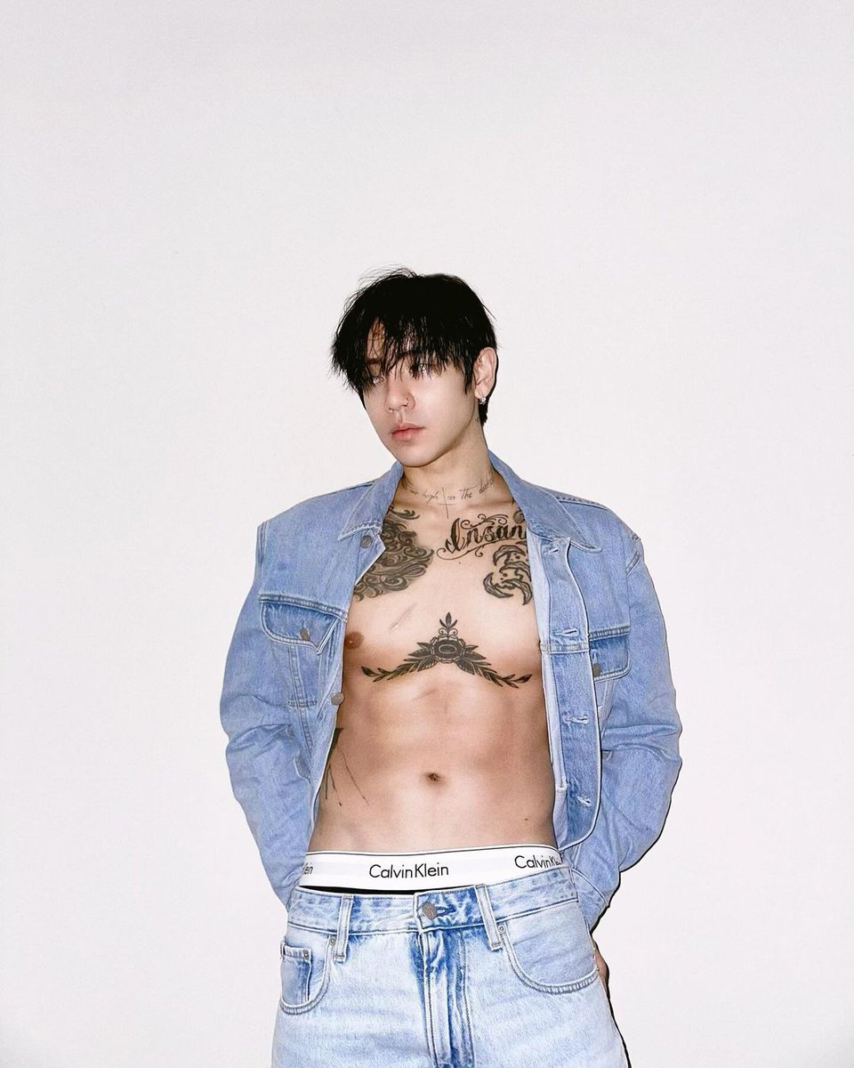 UpdateKBoys tweet picture