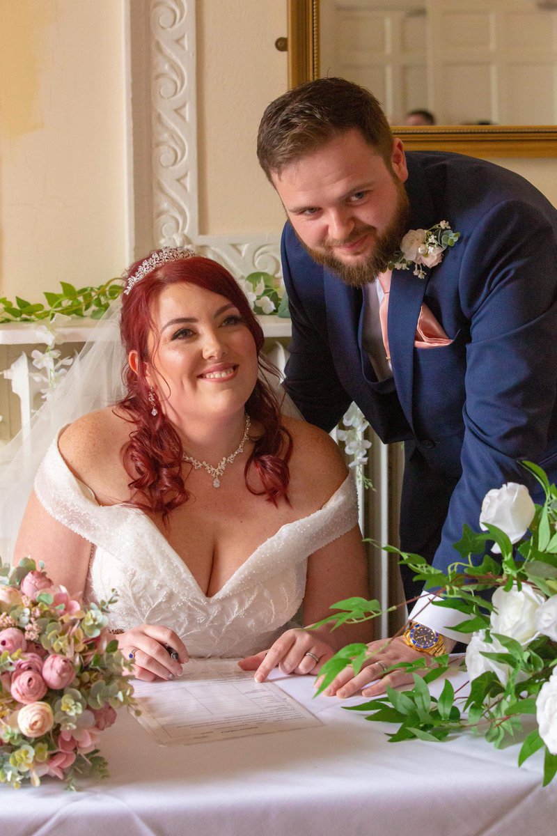 Note the recent name change- i’m now married! So anyone wondering who this Sarah Holmes is, it’s me! 💍🤍