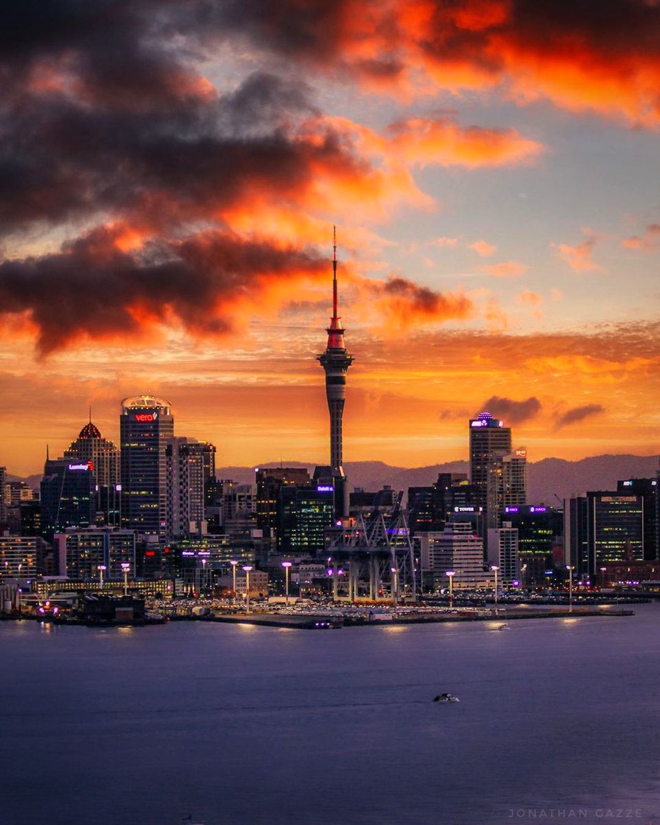 Good evening my friends. #SunsetVibes 
Auckland, New Zealand