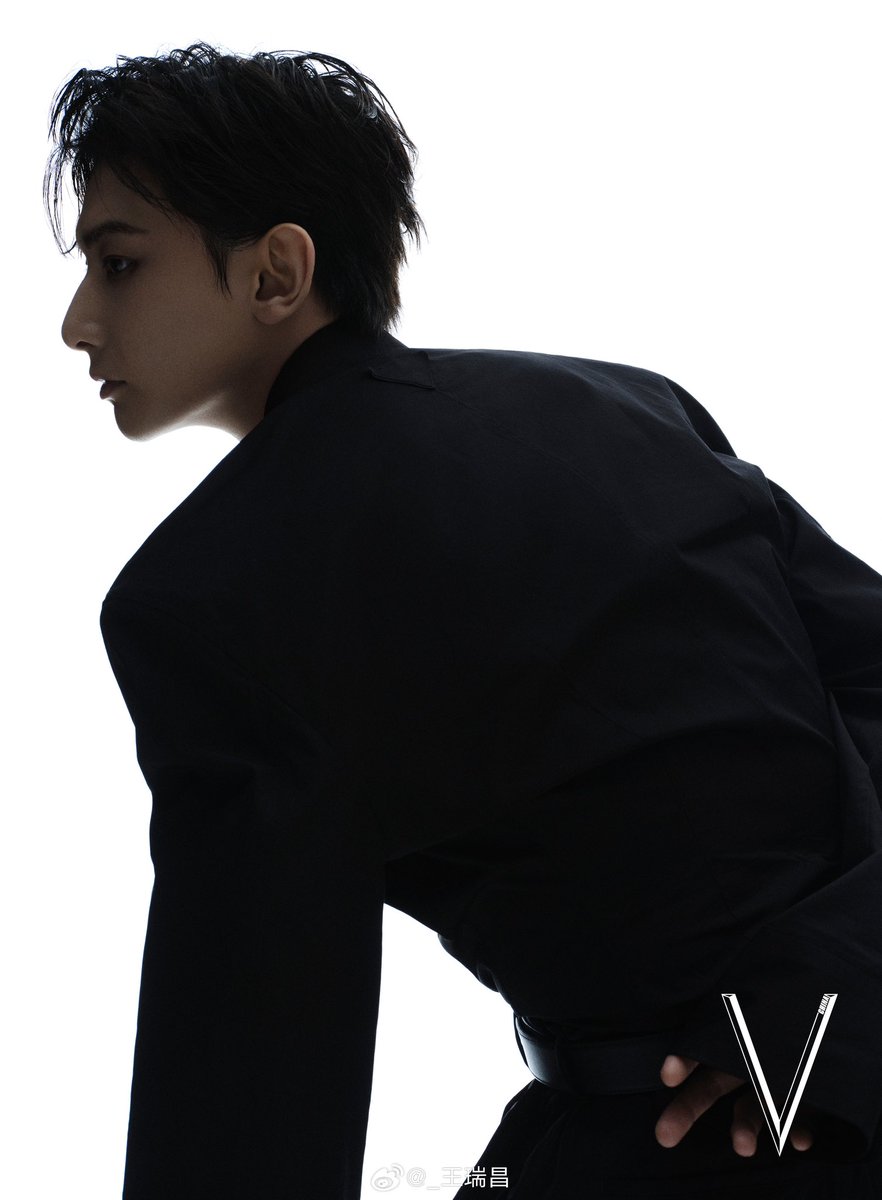 wangruichang_'s tweet photo. 240330 #WANGRUICHANG FOR VMAGAZINE CHINA 

#王瑞昌 #richardswang https://t.co/CVUZ1sAMxy