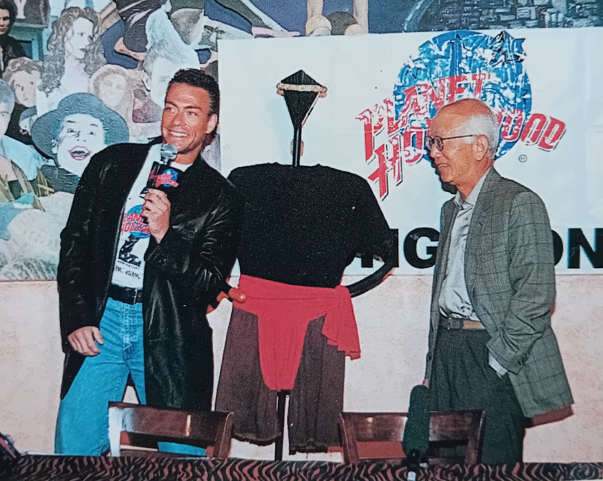 Jean-Claude Van Damme with Raymond Chow at Planet Hollywood Hong Kong promoting his directorial debut The Quest (1996)

#JeanClaudeVanDamme  #RaymondChow  #TheQuest