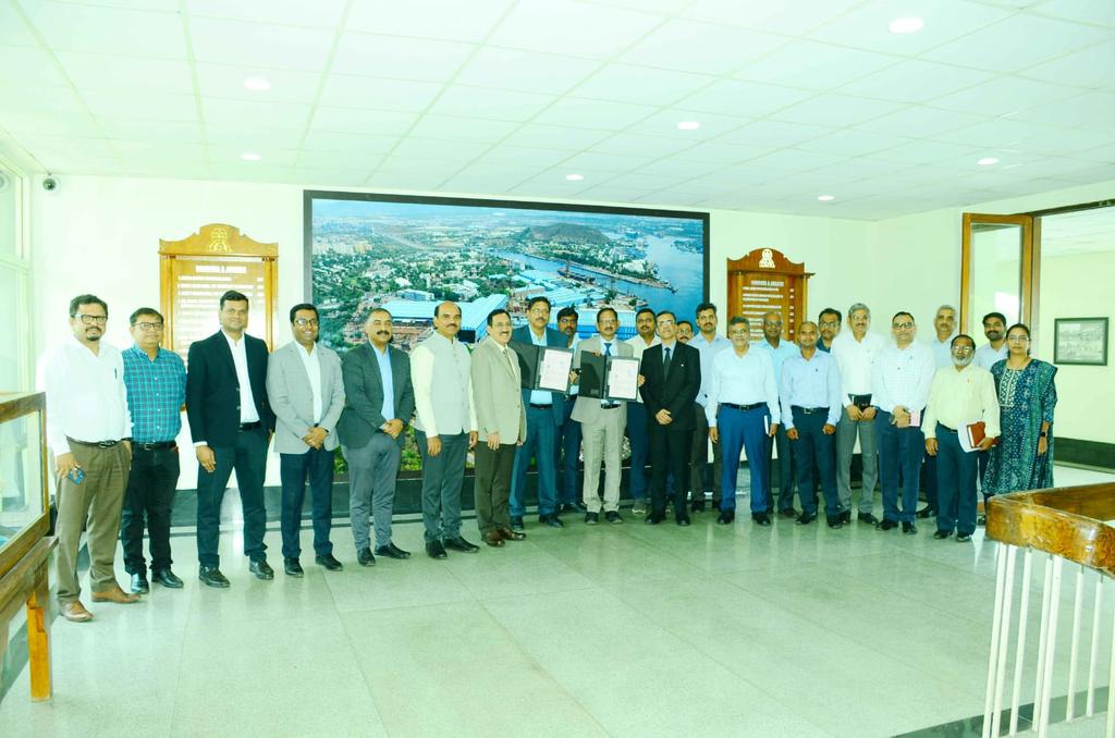 HSL Acquires 300-Tonne Goliath Crane, Expands Shipbuilding Capacity