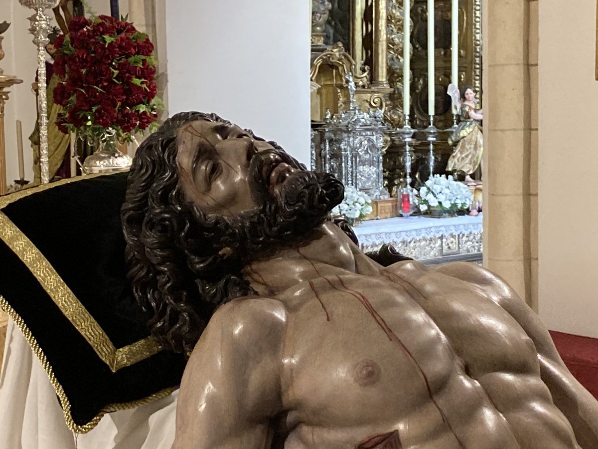 Mi madre decía que el Señor no da “puntá” sin hilo. Los pantanos están hoy en porcentajes que nos hacen olvidar la sequía. Bendito sea el Señor que a través del agua, que tanto nos beneficia y tanto hemos pedido, nos ha puesto en bandeja una reflexión profunda sobre nuestra SS.