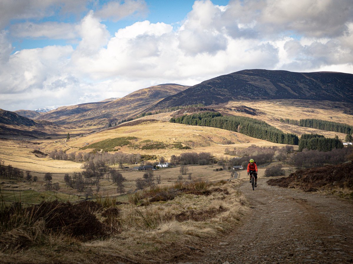 I was home very late last night, but this big ride to recce the new Cateran Dirt Dash route was worth it. Amazing views that make some of the short boggy sections worthwhile. This will be even more fun with warmer temperatures & likeminded people in May - dirtdash.cc/cateran/