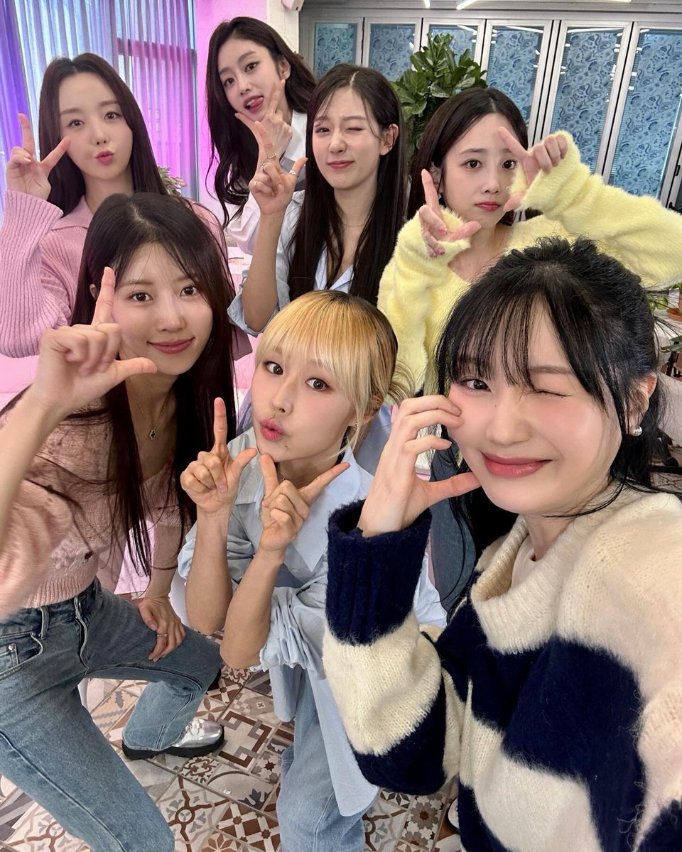 240330 lovelyz yein instagram

❤️🧡💛💚💙🩵🤍🩶🩷🖤
리너스 놀면뭐하니 재미있게 봤어요?

#러블리즈 #lovelyz