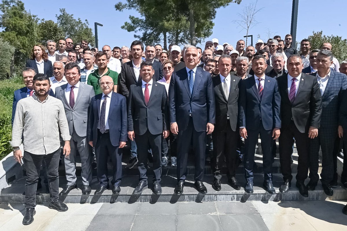 Çevre, Şehircilik ve İklim Değişikliği Bakanımız Sayın @mehmetozhaseki ile bugün #Serik'te hemşehrilerimle bir araya geldik. Kalbi şehrimiz için atan, #Antalya’nın, #Serik’in, #Kemer’in, #Manavgat’ın daha da güçlenmesini arzulayan vatandaşlarımız ile ortak bir hayalimiz var.…