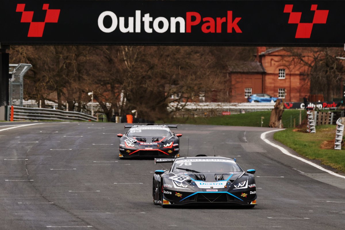 FREE PRACTICE REPORT

Barwell's Lambos topped this morning's disrupted session in which Team Parker's Mercedes-AMG set the GT4 pace.

MORE britishgt.com/news/1044