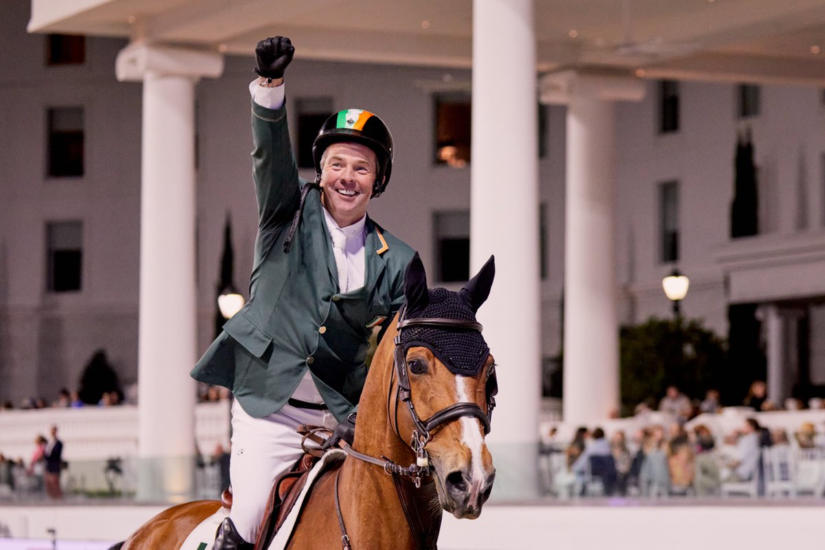 FEI_Global's tweet photo. To infinity and beyond! 🦸♂️
When your superpowers have finally got you to the weekend! 👊
Time to rest, recharge, and rejuvenate. 🔋
(At the barn, obviously!) 🐴
📸 ©️FEI/ Liz Gregg
#SooooReady #FinallyTheWeekend #LLN @Longines @LonginesEq @LonginesNations @HorseSportIRL https://t.co/gNR3N85SR8