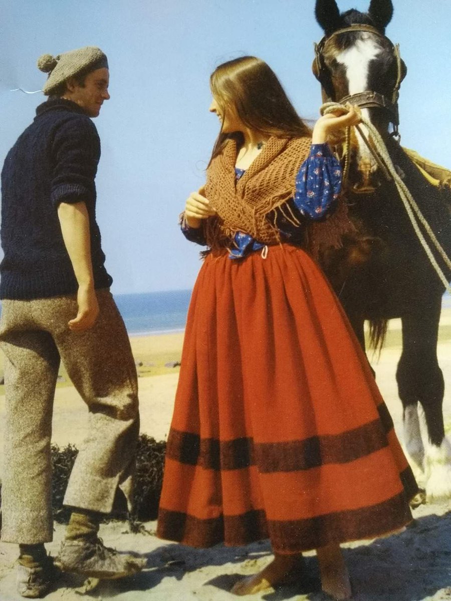 Mama & Macdara Ó Fátharta sa scannán Teangabháil, 1974 🎬❤