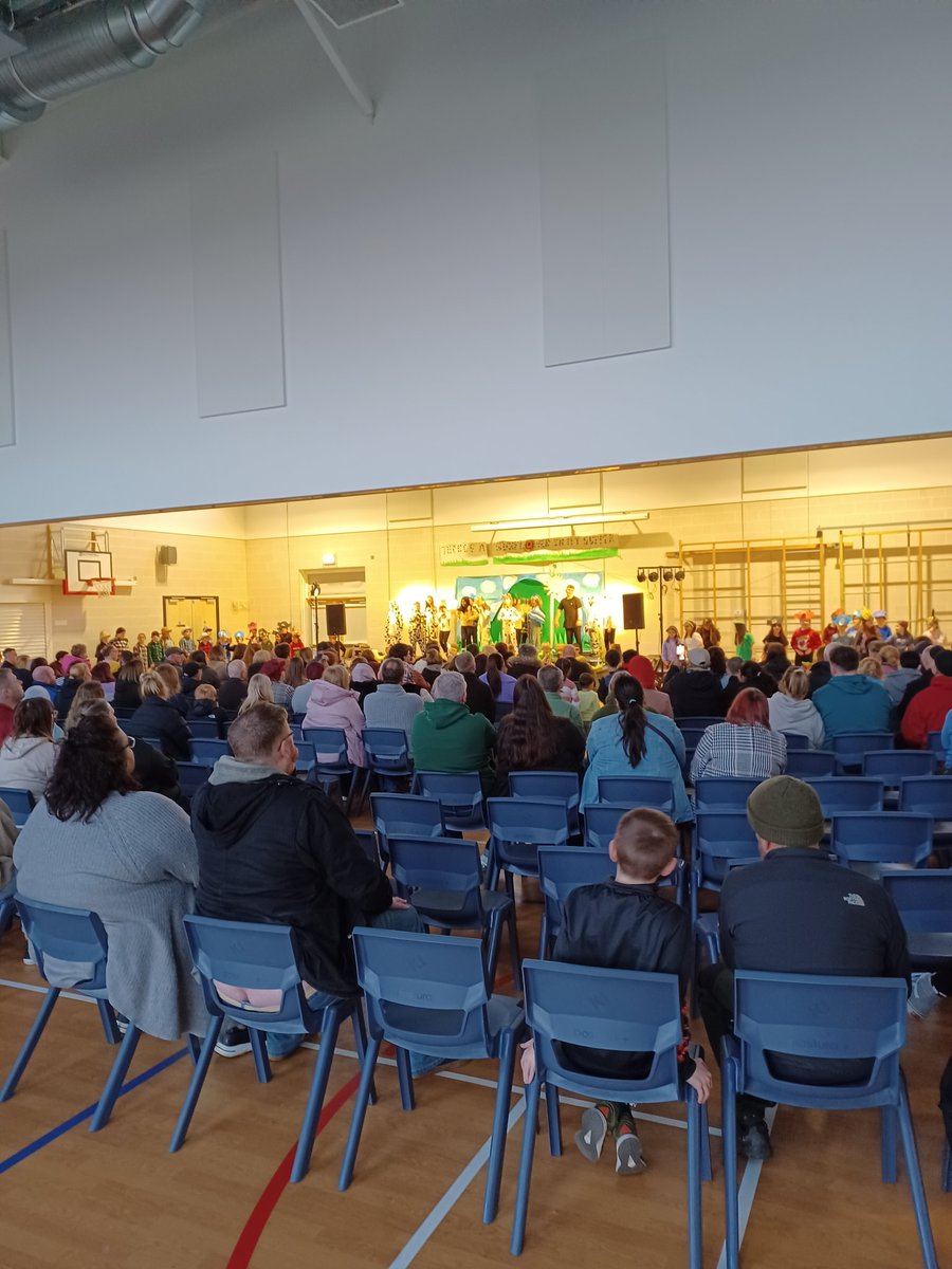 Our final P3-5 Easter Show performance. What 🌟 we have! Thanks to our Haysie families for coming along to support. 

Happy holidays!