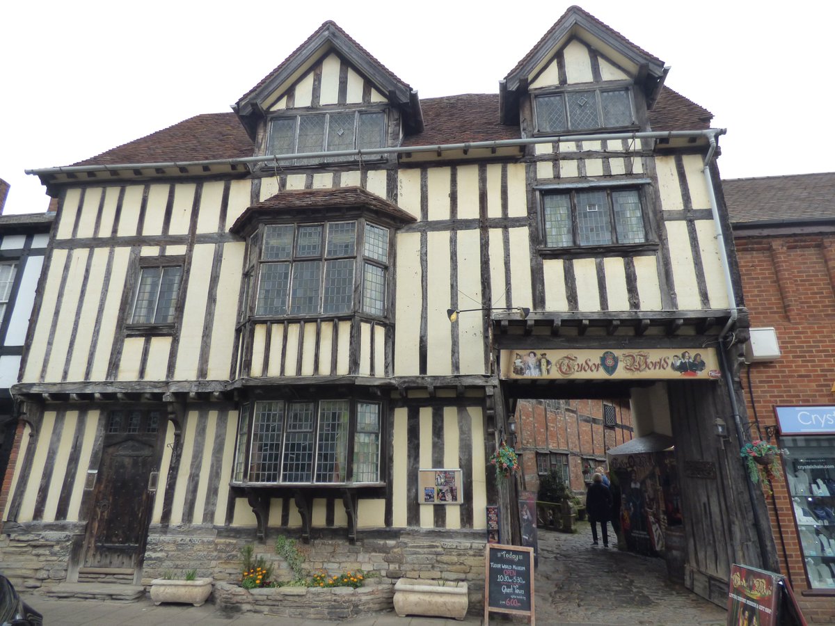 Elliott Brown tweet media