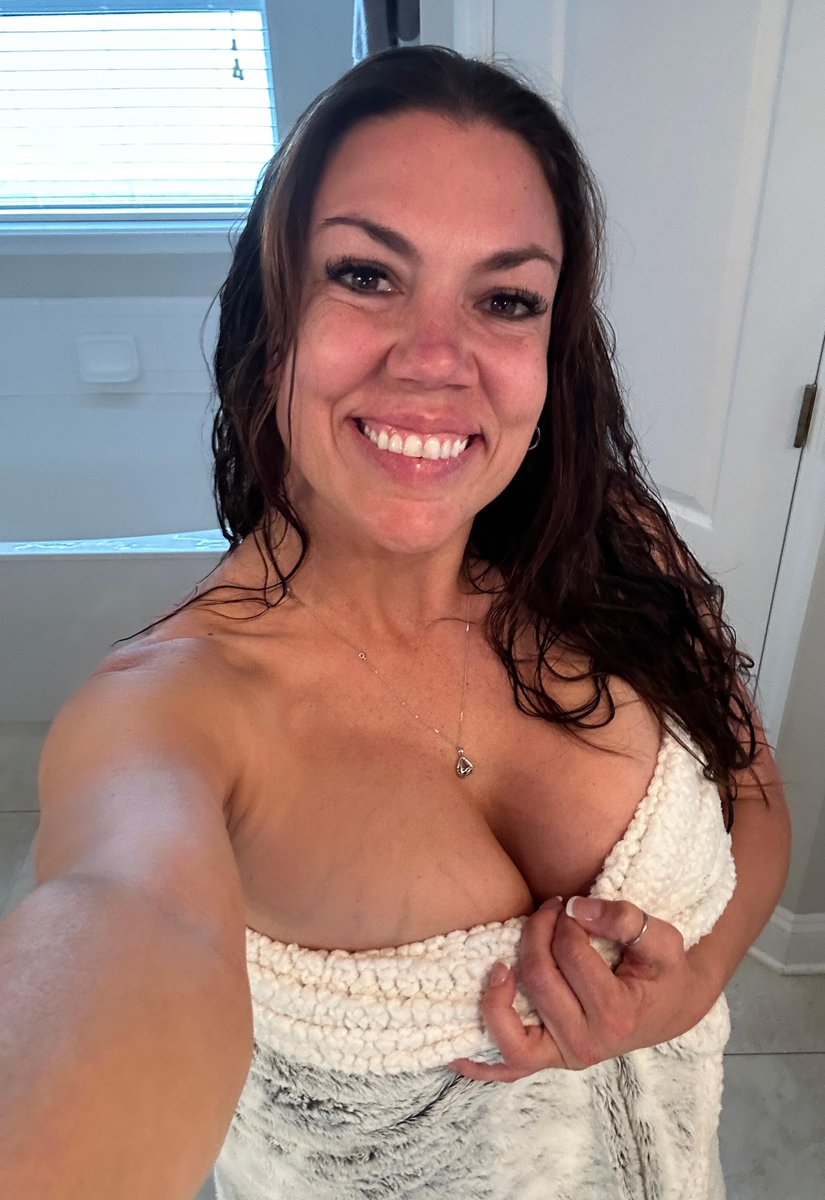 Flirty Mom tweet media