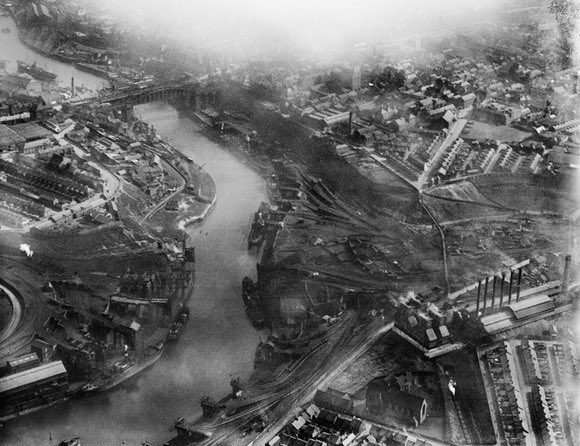 Morning all. It goes without saying that the banks of the Wear at Sunderland have effectively “rewilded”. The south bank was once the location of coal drops as far as the eye could see, facilitating export of the black stuff from the Durham coalfields to London and afar. In my…