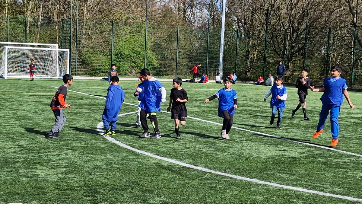 🏆 Exciting news! The Khel Pratiyogita has officially commenced, with children &amp; youth showcasing their skills in football, kho kho, Kabaddi &amp; ring! 

Teams from across the UK have joined in for this epic showdown.  #khelpratiyogita #khokho #kabaddi
#ring
#iamsangh
#hssuk