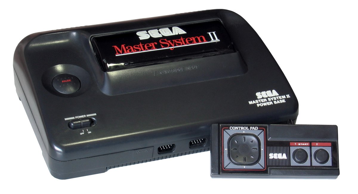 Pantxo_rvr's tweet image. Hoy, #Sega actualiza datos de ventas de de #MasterSystemII por primera vez desde 1996, y anuncia que se han vendido 400 trillones de consolas, así como 4 billones de copias de #AlexKidd.

Chúpate esa, #Sony #Playstation2