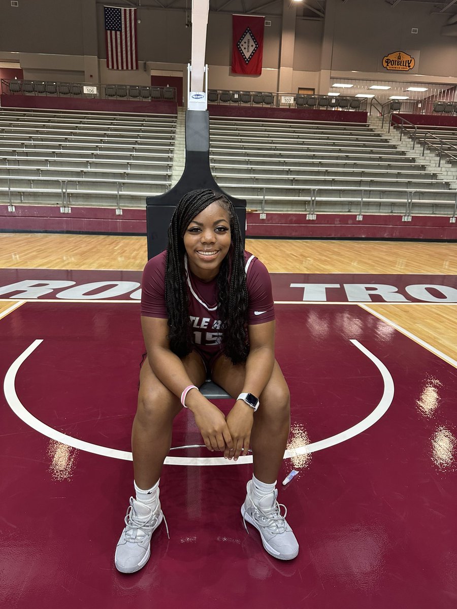 courtney!⛹🏽‍♀️ tweet media