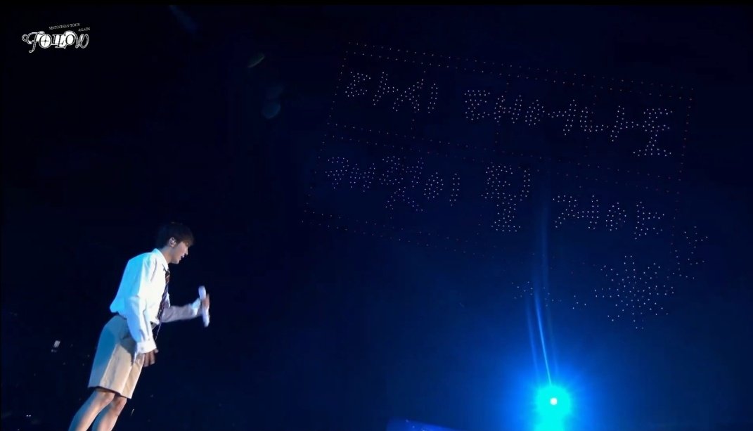 [#TRANS] Kalimat pada drone performance saat All My Love untuk Carat dan SEVENTEEN 

'Janji kita yang bersinar tidak akan pernah dilanggar (Diamond days)'

'Sampai SEVENTEEN (tujuh belas) menjadi tujuh puluh, aku mencintaimu'

'bahkan jika aku dilahirkan kembali, aku akan tetap