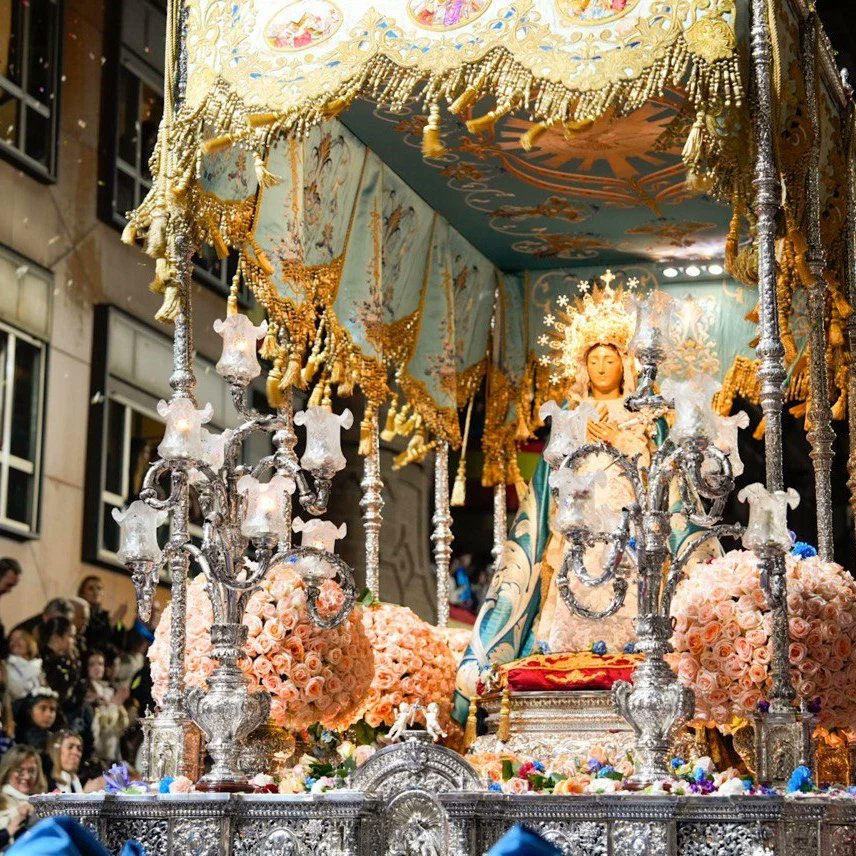 virginia_vmg's tweet image. ⛪️ Espectaculares las procesiones de Lorca. Desfile biblico-Pasional #ViernesSanto #pasos #lorca