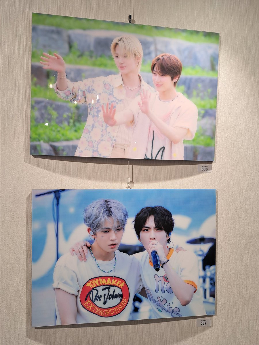 yoshinosunoo_EN's tweet photo. 素敵な写真展に行ってきました🩷
豊かな表情がたくさん写されていて、
幸せすぎで時間ギリギリまでお写真を眺めていました。
日本で開催して下さりありがとうございました。またの機会を楽しみにしています。

みほるんいつもありがとう🩷🫶🏻

#3LAYERS_JP
#SUNOO
#JUNGWON 
#NI_KI https://t.co/YwEbkWndCp