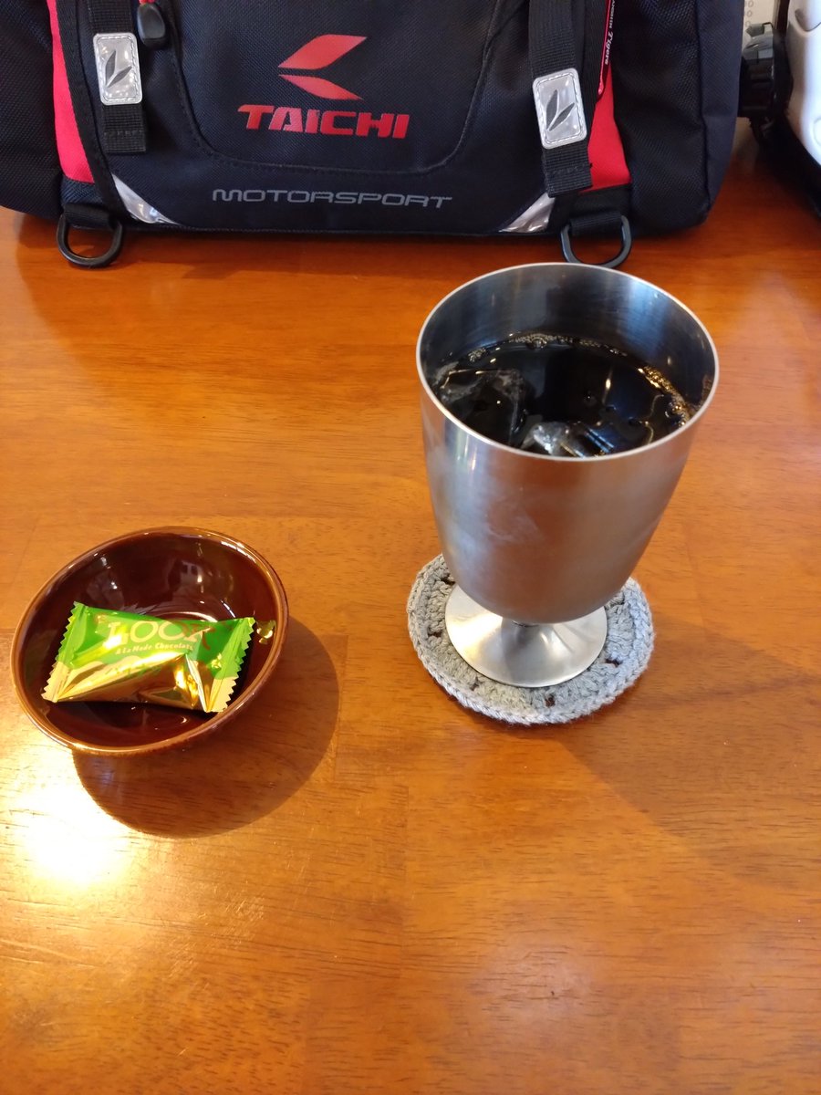 パールロード、鳥羽展望台に行って来ました。

お昼は喫茶船江さんでナポリタン大盛りとアイスコーヒー。最高です。

帰りに青山高原に立ち寄って、無事帰宅。

走行距離358キロ。楽しかった〜笑笑