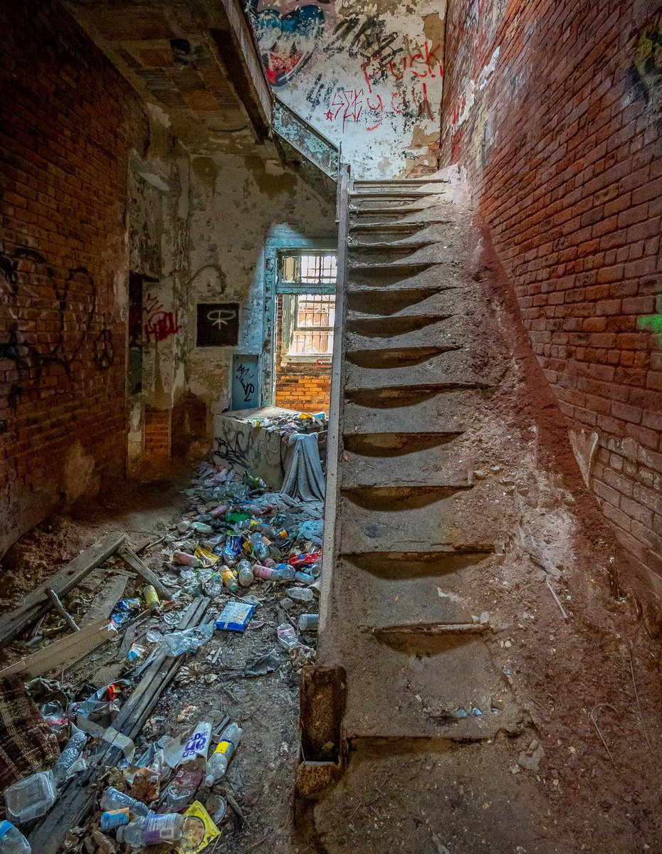 A Well Traveled Staircase in an #abandoned jail in Newark New Jersey that is now home to dozens of the homeless in Newark #urbex #photography #video on #YouTube youtu.be/unxff_e1Ny8