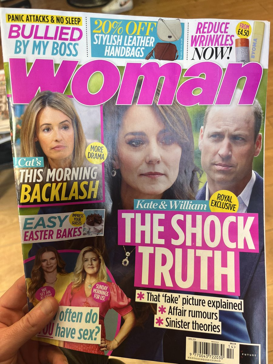Just seen this shitrag in a barbers. @WomanMagazine she’s got fucking cancer. Liquidate your company and then your internal organs.