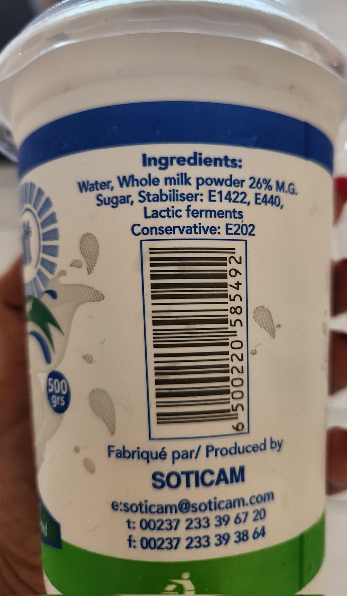 Unsweetened Dolait yogurt that contains sugar! Imagine giving this to diabetics! Terrible! Where is ANOR and @MincommerceCMR or @MinsanteCMR?