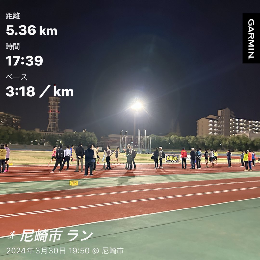 Hirosense_'s tweet image. ATT 5000m(17′39)
⇒3′34-3′35-3′35-3′33-3′25
記録会出るの久々すぎてタイツ忘れて下ジャージで走った。部屋着やん。
場違いすぎて恥ずかしかったけど「何も気にしてませんけど」の真顔で走ったった。
最低目標達成！ありがとうATT！