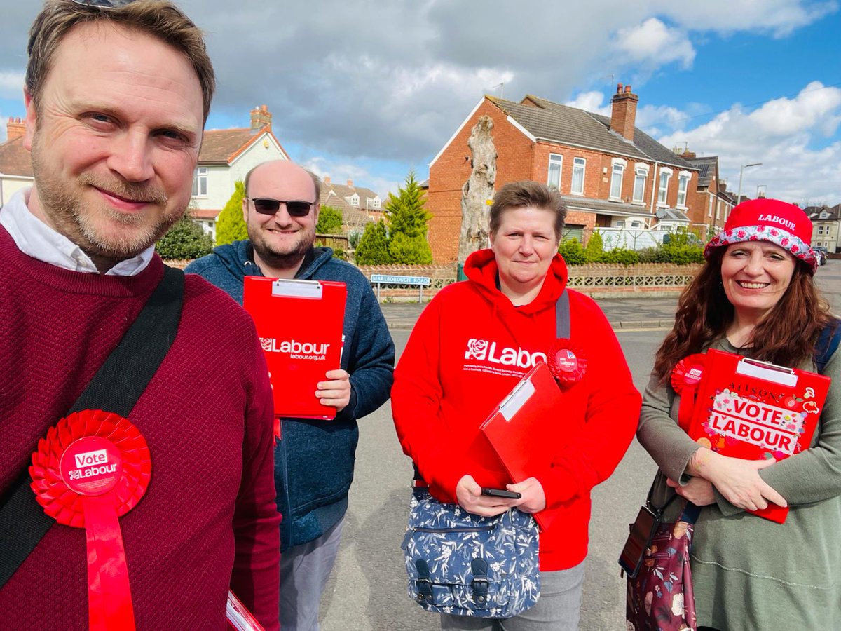 It was so nice to speak to voters today in Matson, Robinswood and White City. Many are telling us it's time for change and they will be backing our Labour candidates Ross, Jen and Sam on May 2nd. #VoteLabour #Labourdoorstep 🌹🐇❤️