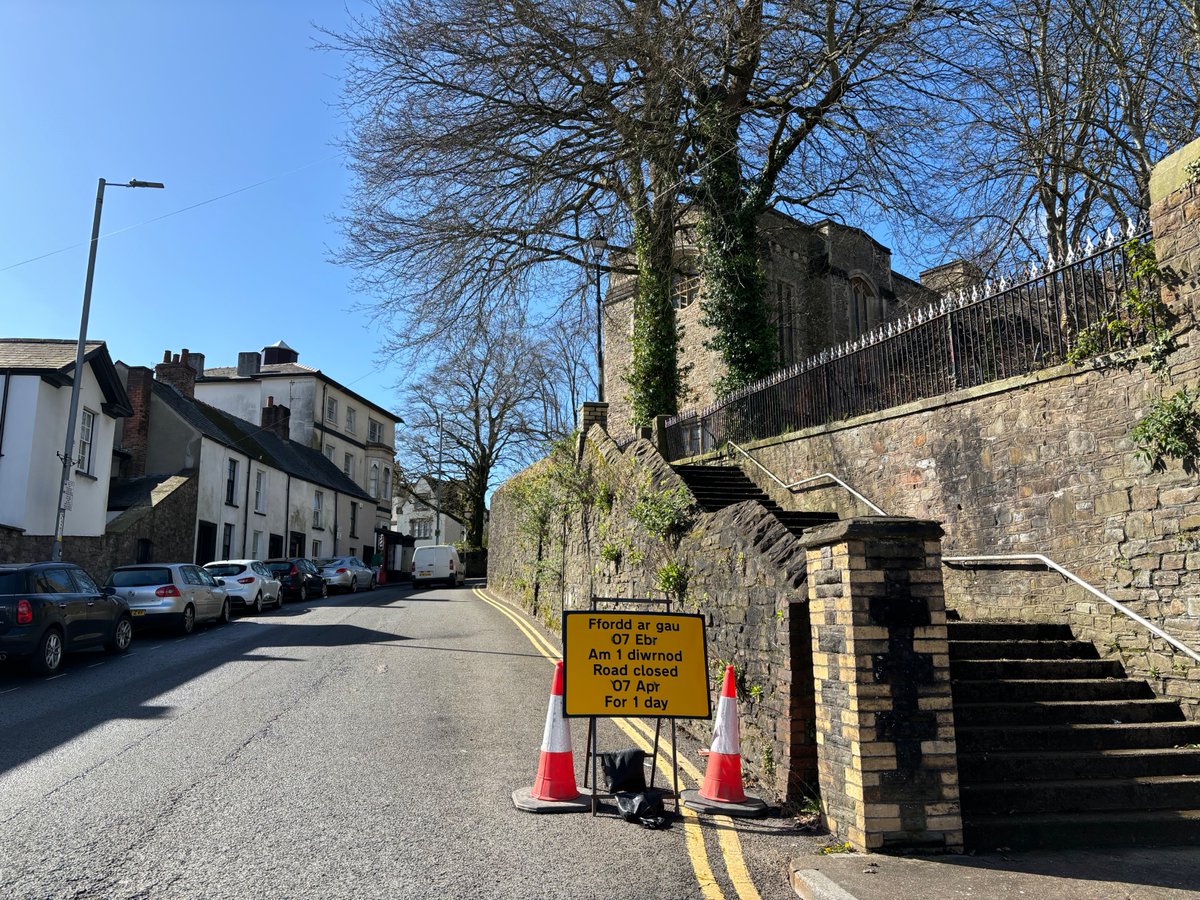 Please note there are no services in the Cathedral this Sunday due to urgent tree work meaning the site has to be closed to public access. The work also involves closing the road (Stow Hill) and the City Council will only permit this on a Sunday. Apologies for the inconvenience