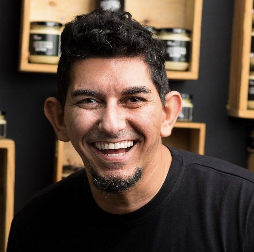 cemstudio's tweet image. Listen to Barrack share insights on photography in Ghana and more🚨🇬🇭💯💯👇👇👇👇
youtu.be/yqr-K8pCqdU?si…
- #PhotographyInspiration
- #ModernPhotography
- #PhotographyTalk
- #ArtificialIntelligence
- #PhotographyTips
- #PhotographyStyles
- #CreativePhotography