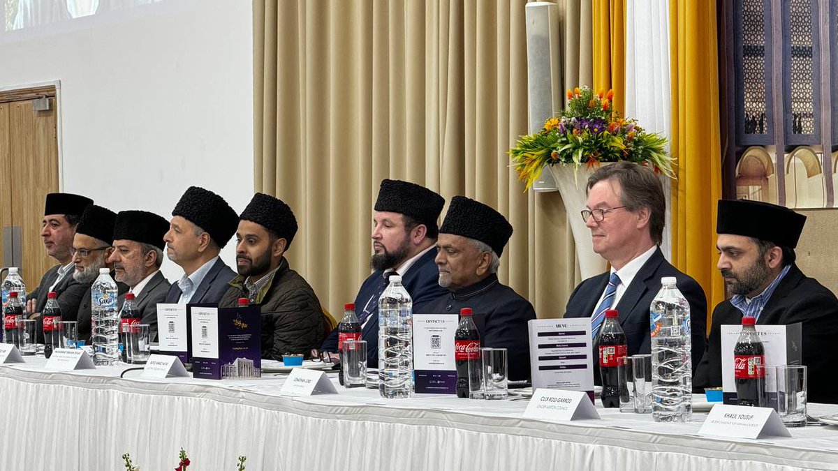 Throughout the evening guests have the opportunity to enjoy numerous insightful talks, mosque tours, exhibitions and be part of the breaking of the fast. All taking place at the #BigIftar in Baitul Futuh Mosque!