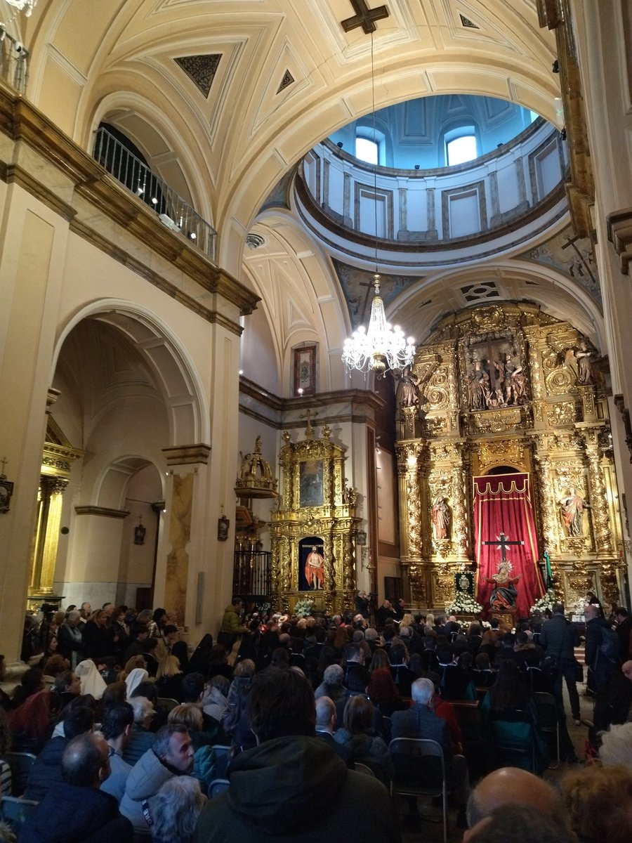 Ofrecimiento de los Dolores de Valladolid a la Santísima Virgen de @SantaVeraCruz