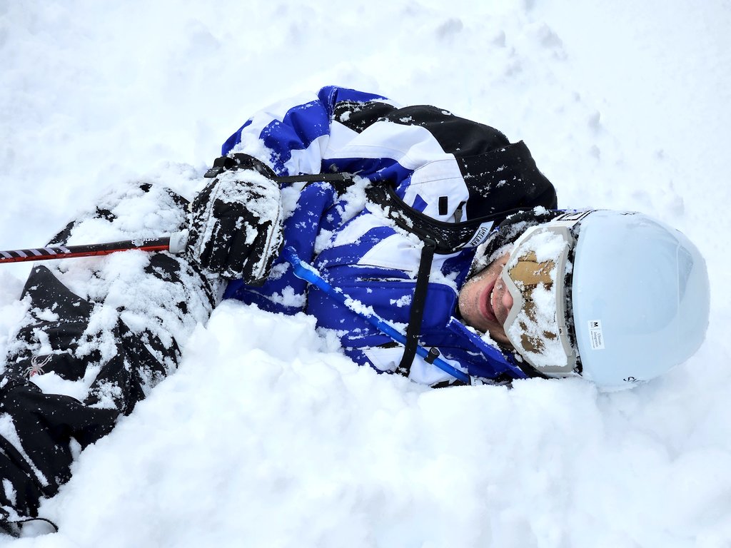 Icepickun's tweet image. The powder claims it's first victim