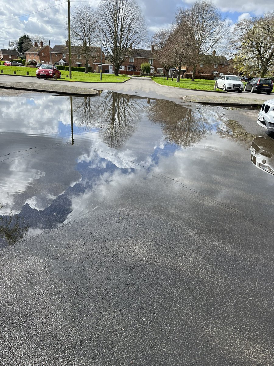 alcesterfred's tweet image. Thank you to residents who raised the issue of excess surface water near residential properties in Herford Road #Alcester today. I have reported the matter to @Warwickshire_CC and will update when the ineffective drainage has been resolved.