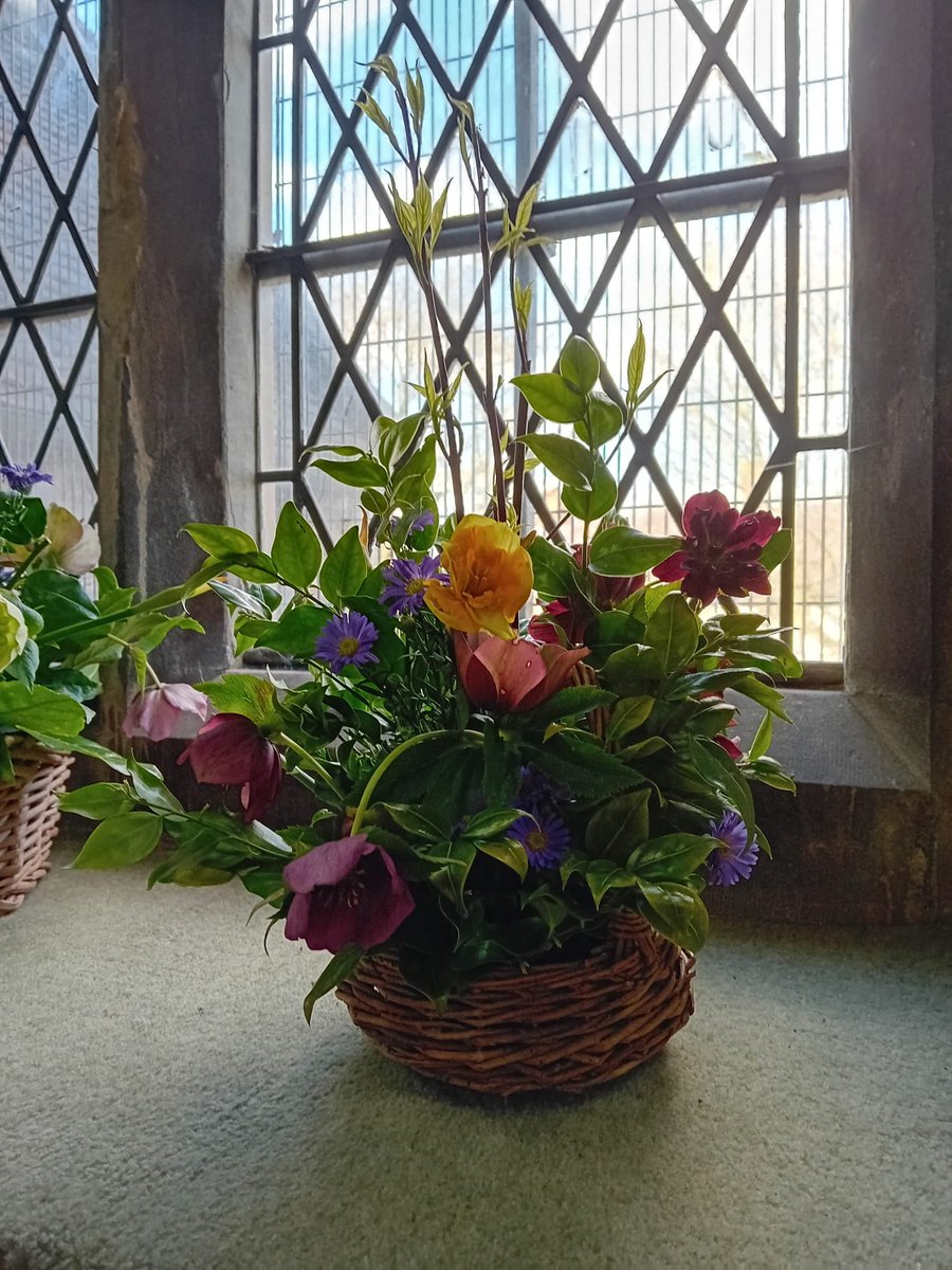 A refreshing arrangement, representing New Life at Easter, was created by a very talented member of Class 5. There was a real buzz of excitement at the St Simon and St Jude parish church today. @Rise_MAT #flourishandsucceed #talentedpupils #flowersforEaster
