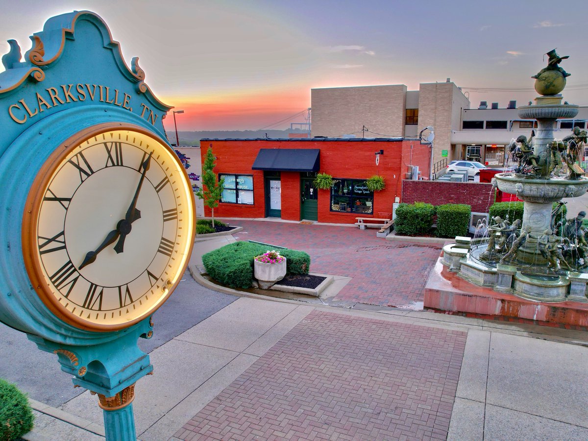 Budget Travel shares why @Clarksville_CVB is an affordable destination for families. Read it here: bit.ly/3VDCcp3 📸: Visit Clarksville / Chris Lancia #TNSoundsPerfect