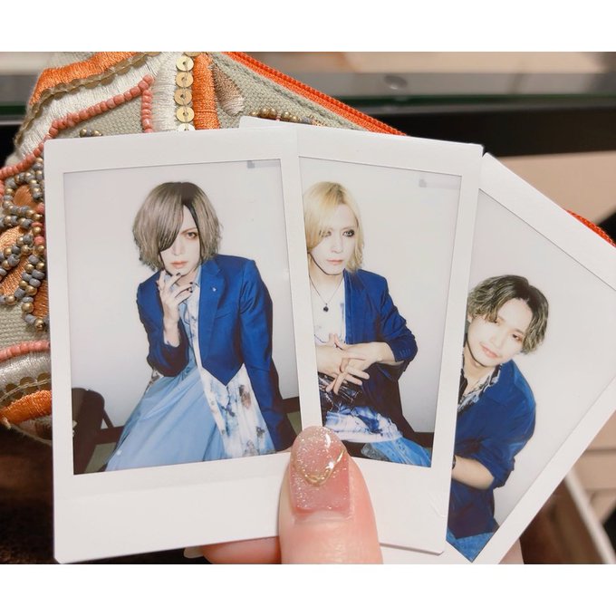 DIAURA⚐⚑� 達也生誕祭「Joie de Vivre 2024」 2024年3月28日 新宿BLAZE♡  久しぶりのDIAURA♡ 達也くんハッピーバースデー♪( ◜&omega;◝و(و "🥁 ステージに風船とかあってめっちゃアイドルっぽかったな〜！！！！ 笑顔に癒されましたん♬*&deg;  チェキは主役不在でした𐤔𐤔  #diaura<a href="/tag/diaura"class="tags"><span>#diaura</span></a><a href="/tag/%E6%96%B0%E5%AE%BFblaze"class="tags"><span>#新宿blaze</span></a>
