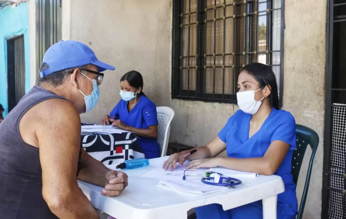 consultor_salud's tweet photo. El gran lío del 5% de la UPC que se piensa destinar a los Equipos Básicos de Salud
https://t.co/RbKIf9Vu7o
Conoce los detalles de la respuesta el Minsalud al Senado sobre la destinación del 5% de la UPC para Equipos Basicos de Salud
#Consultorsalud #UPC #EquiposBasicosDeSalud https://t.co/KVTgejuKZ5
