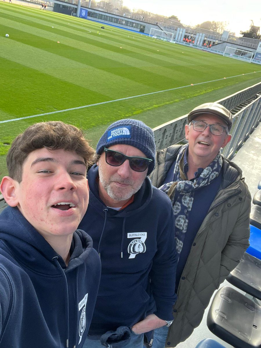 nicoheusden's tweet photo. Buffalo Eke op USL Duinkerke supp v Bram L https://t.co/bSkHFxk2BC