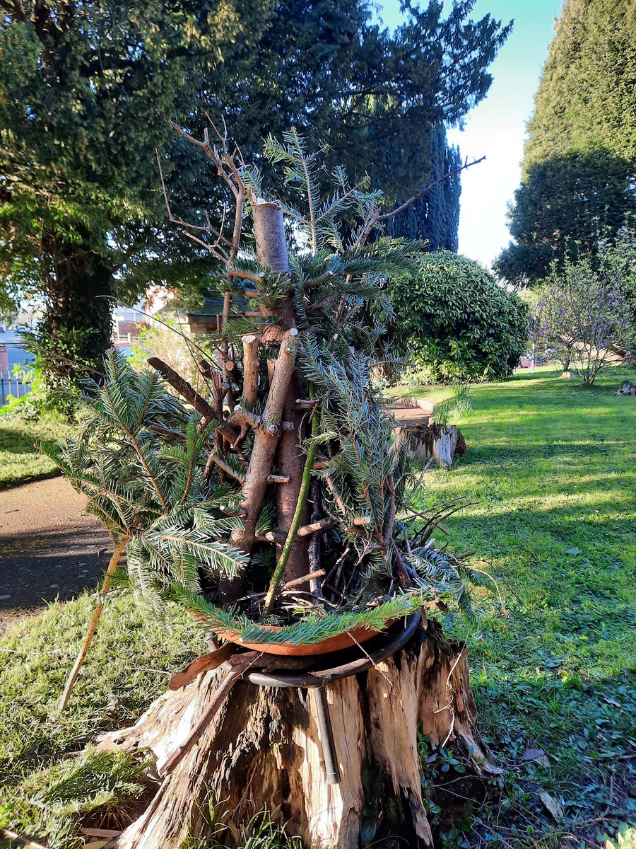 The beacons stand ready at Minas Ely, West Cardiff 
#EasterVigil #easter2024