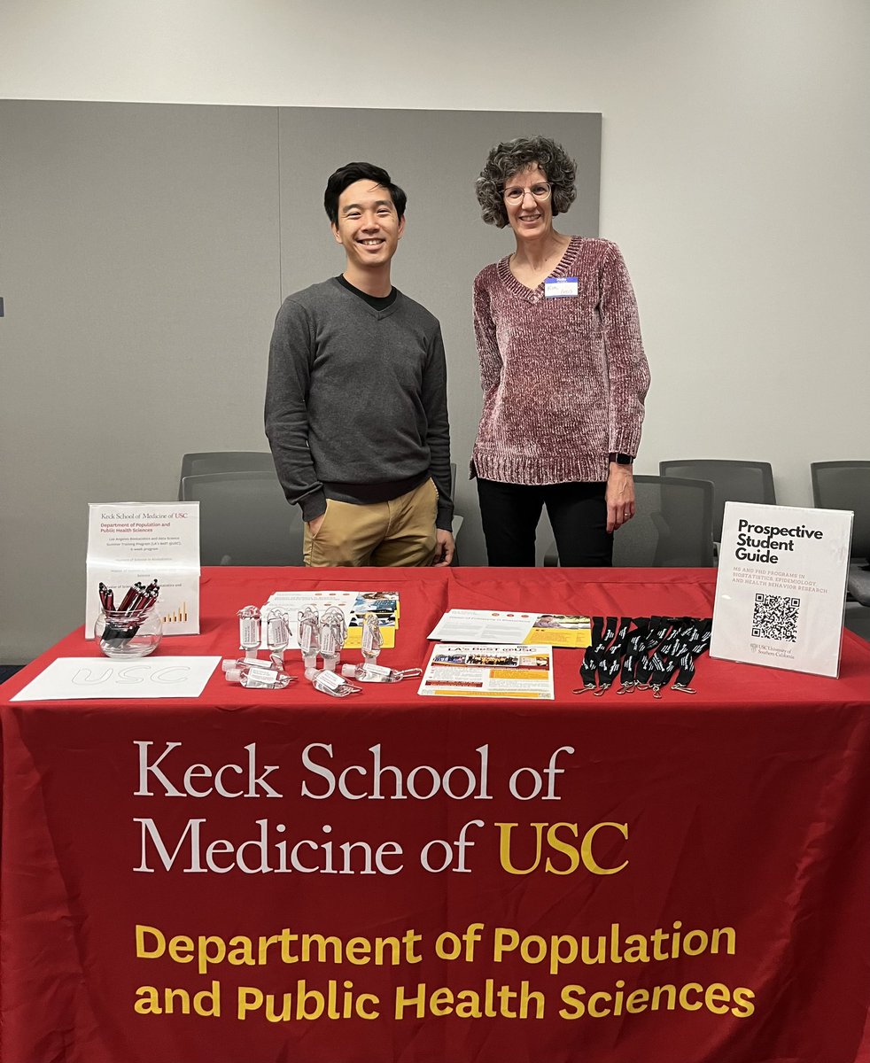 Chatting about #uscbiostats #ms and #phdlife at <a href="/AmstatNews/">ASA</a> Careers Day at UC Irvine