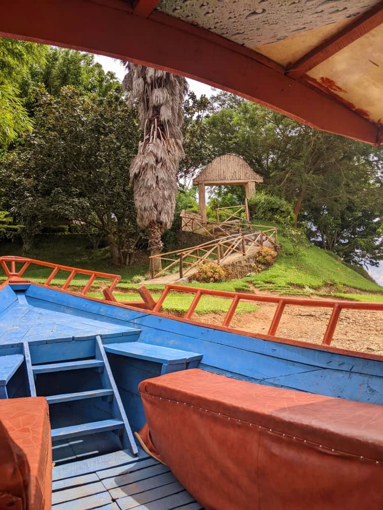 eloispeaks's tweet photo. Twin Lakes is the best insight and stunning place you can visit,Thank you @Twinlakes100 and @Ruhondoresort for the good service and great hospitality,God bless Rwanda🇷🇼 #VisitTwinLakes #VisitRwanda #RwandaIsOpen

Benimana Dufite igihugu kiza❤
@SadateMunyakazi  @albcontact ... https://t.co/BcuMy2whlp