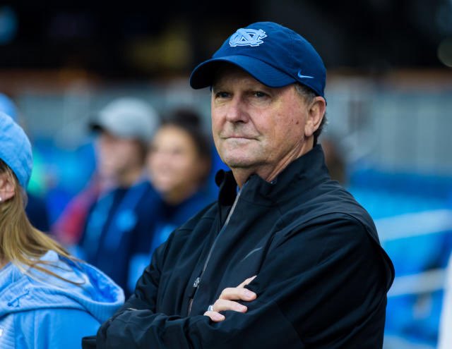 Anson Dorrance is the most successful NCAA D1 soccer coach of all time, winning 21 of the 41 national titles ever played for. He’s also famous for his “Competitive Cauldron” in training to develop players. Here’s how I used this in my own sessions:
