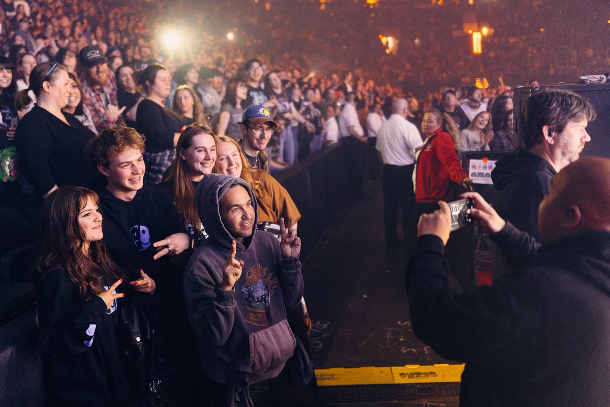 ✌️ deuces ✌️ 📸 Elliott Ingham