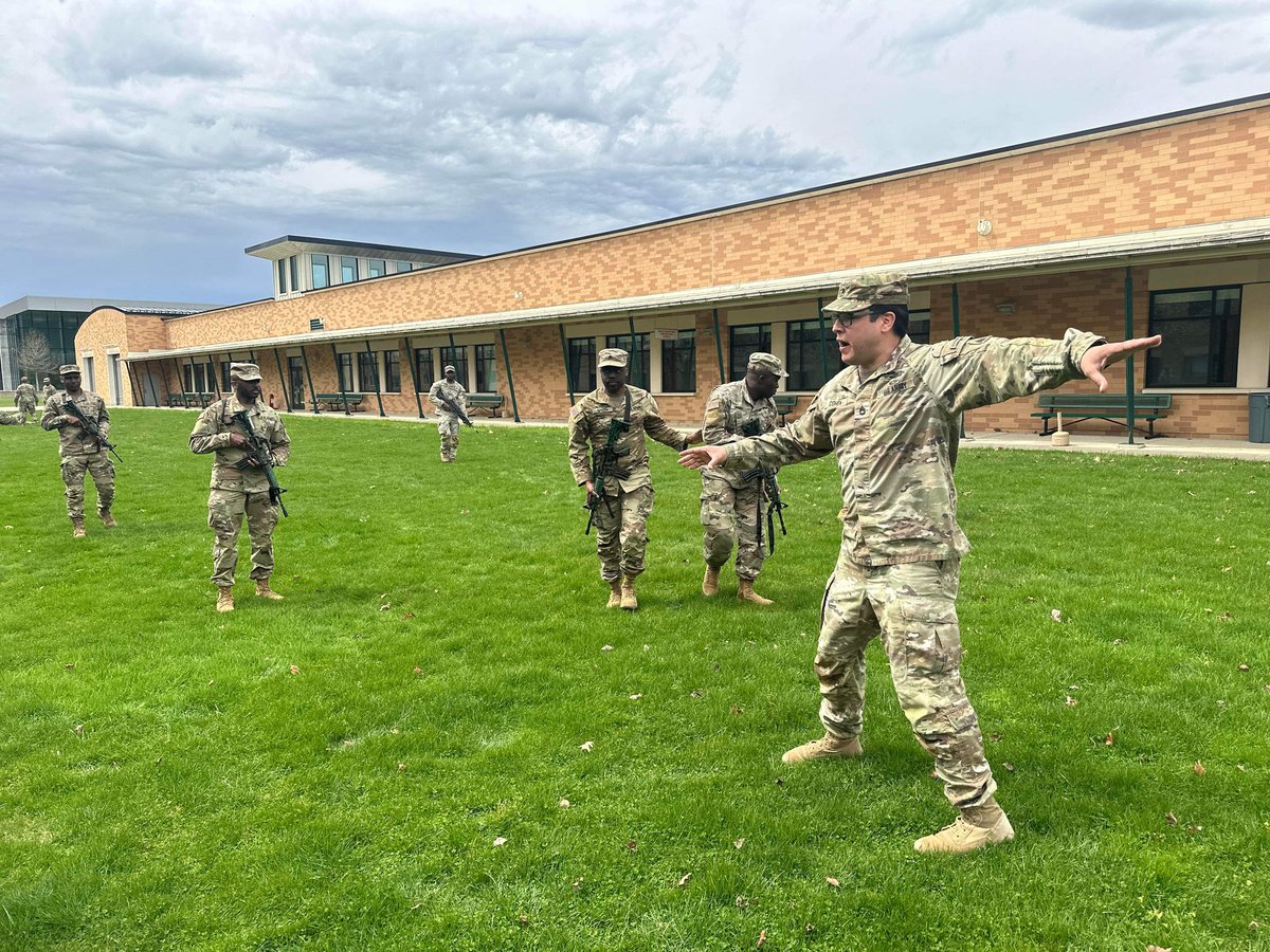 DC Army National Guard tweet media