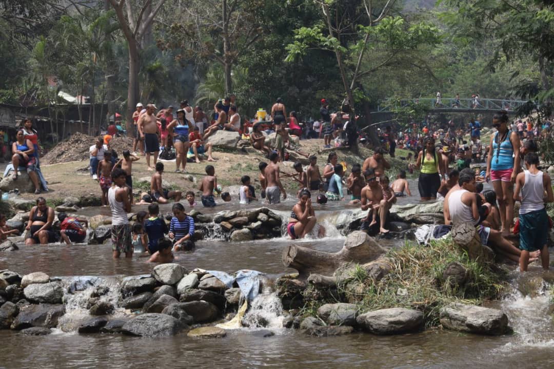 MirandaGob's tweet photo. Más de 300 recreadores desplegados en Miranda durante Semana Santa #ElFuturoEsAhora #Miranda #31Mar https://t.co/ZqBABwCdZL https://t.co/nuLUDIDIbO