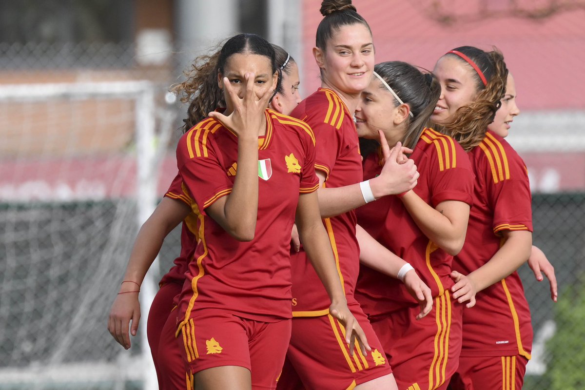 ASRomaFemminile tweet picture