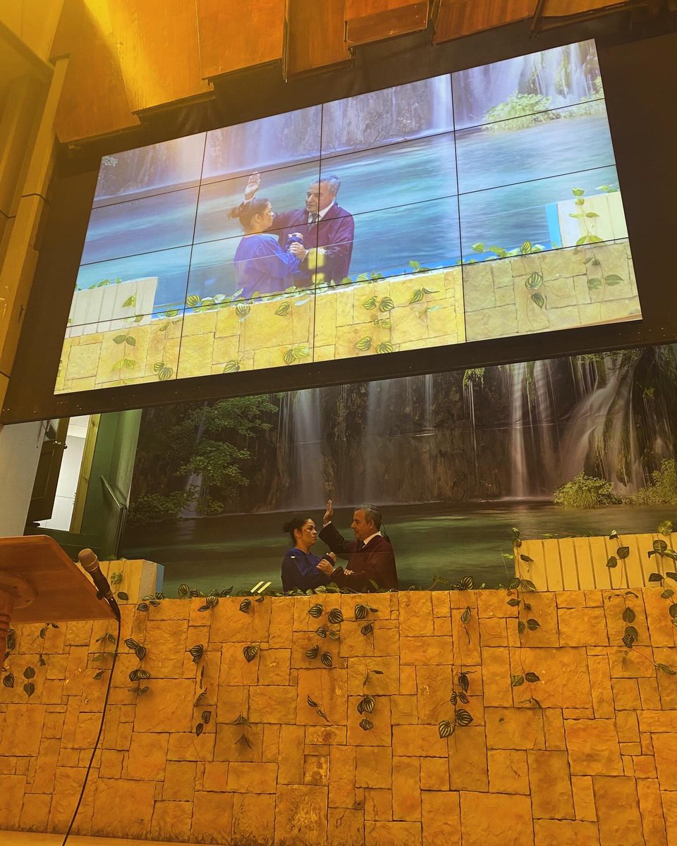 mcomted's tweet image. Finalizando Semana Santa en la I. Central de Stgo: 6 bautismo y 15 persona pasan al llamado y niños cierran campaña #SemanaSanta2024 #evangelismoiasd